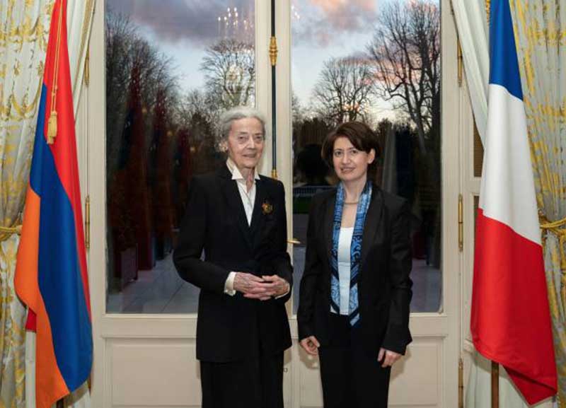 Հայաստանում Ֆրանսիայի առաջին դեսպանը պարգևատրվել է Բարեկամության շքանշանով