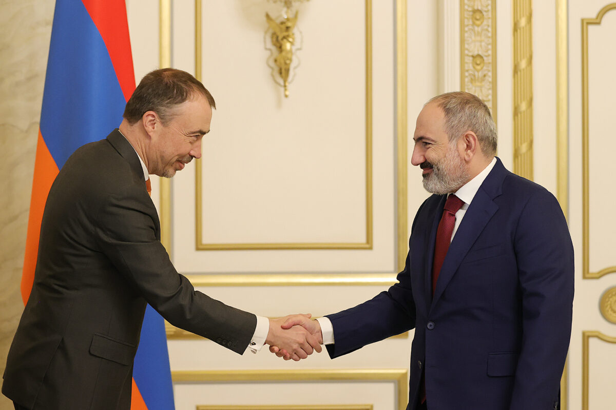 PM Pashinyan receives EU Special Representative for the South Caucasus