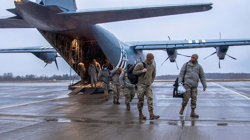 US to move troops and aircraft to Eastern Europe