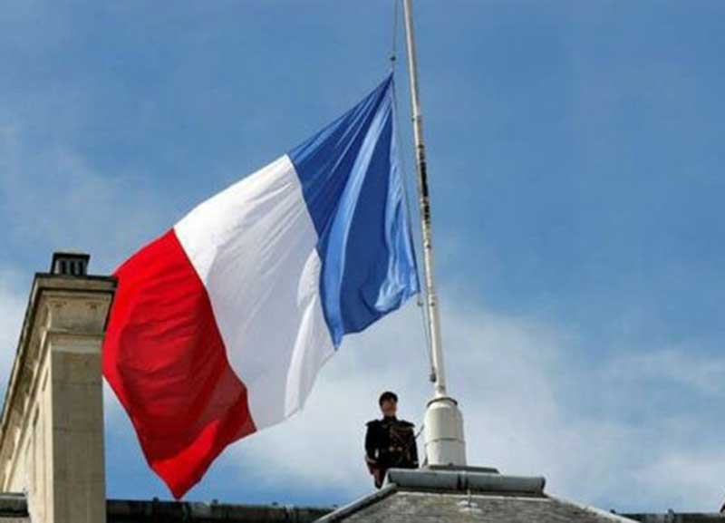  فرانسه ۶ دیپلمات روس را اخراج کرد