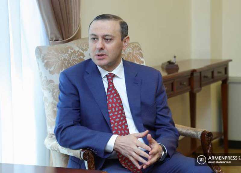 ՀՀ անվտանգության խորհրդի քարտուղարն անդրադարձել է Հայաստանի և Ադրբեջանի միջև հաղորդակցության ուղիների բացման խնդիրներին