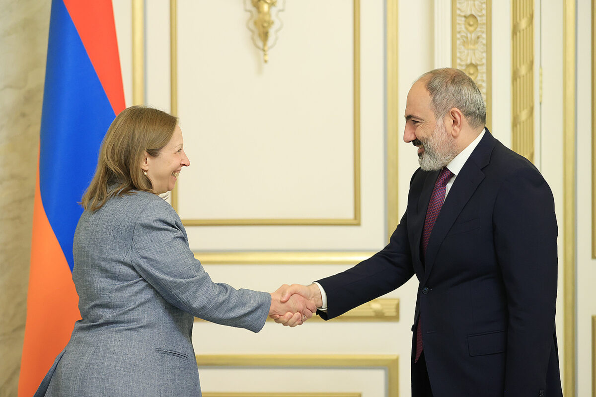 PM Pashinyan receives US Ambassador to Armenia