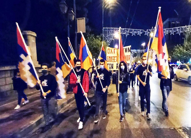 Armenians rally in Athens, march to Turkish Embassy