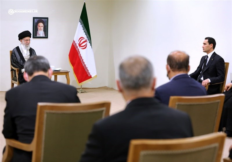 حضرت آیت‌الله خامنه‌ای: سیاست دولت جمهوری اسلامی ایران، گسترش روابط با کشورهای همسایه است
