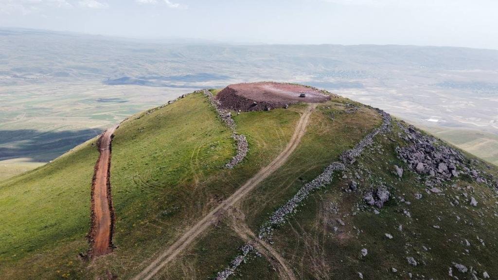 Construction and earthwork on Mount Hatis prohibited by law, Armenia’s Geology Institute says
