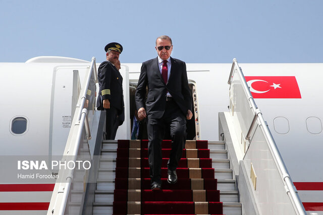 رجب طیب اردوغان رئیس جمهوری ترکیه برای حضور در هفتمین "نشست سران روند آستانه" به تهران سفر می کند