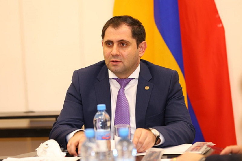 Armenian Defense Minister off to US