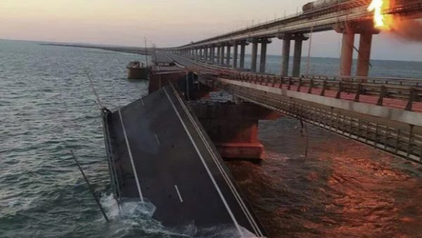 Կերչի կամուրջը՝ ուկրաինական Ղրիմում կործանվել են
