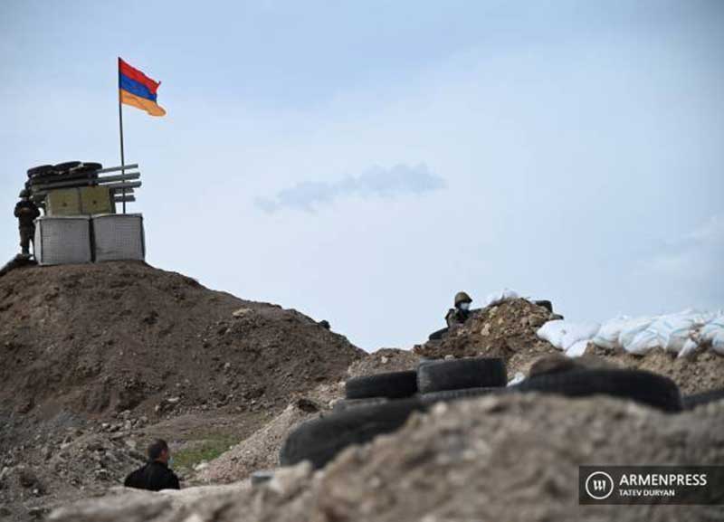 Azerbaijani forces open fire at Armenian military positions 