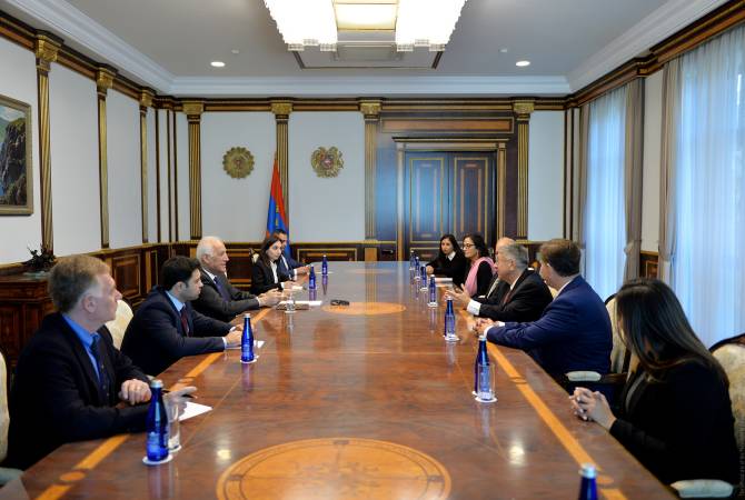 ՀՀ նախագահն Ամերիկայի հայկական համագումարի պատվիրակության հետ հանդիպմանն անդրադարձել է Հայաստանի առջև ծառացած անվտանգության մարտահրավերներին