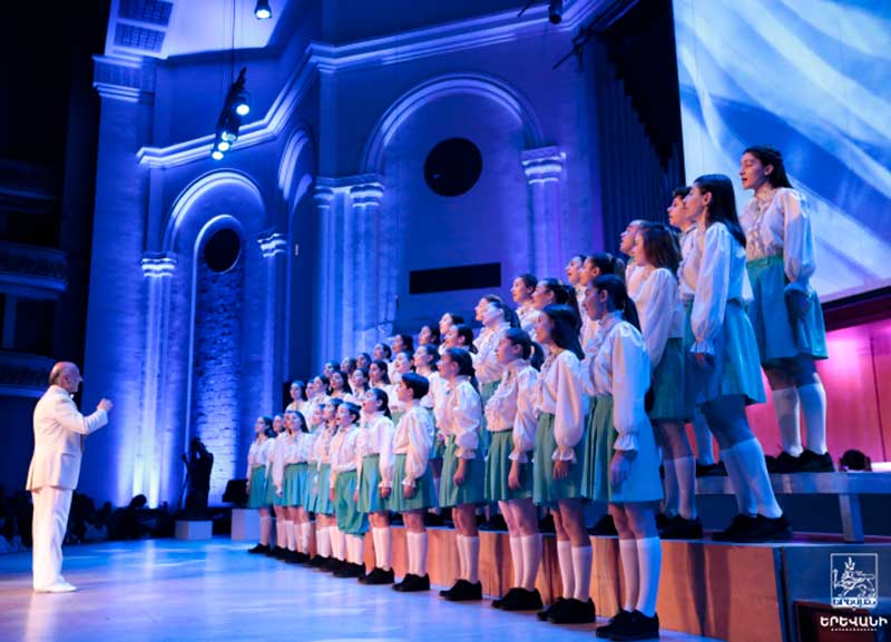 Աշխարհի լավագույն մանկական երգչախմբերի շարքին դասվող «Հայաստանի փոքրիկ երգիչներ»-ը 30 տարեկան է