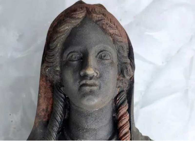 Իտալիայում հայտնաբերվել են 2300 տարվա հնության բրոնզե արձաններ՝ լավ պահպանված վիճակում