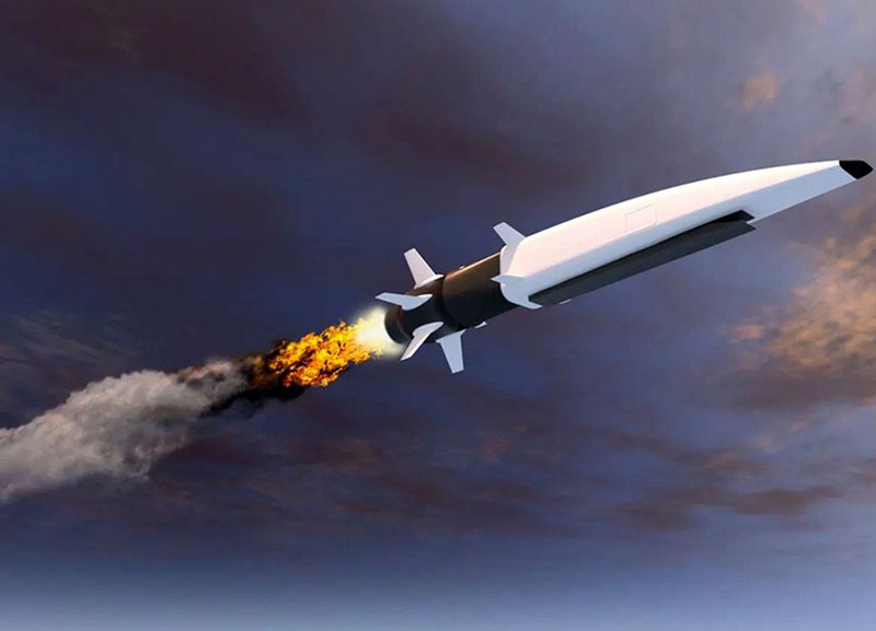 حاجی‌زاده از ساخت موشک بالستیک مافوق صوت پیشرفته خبر داد