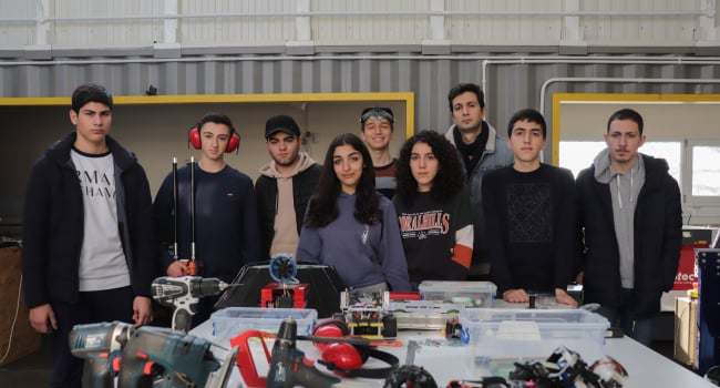 Պատմական թռիչք․ հայ աշակերտների նախագծած սարքը ուղարկվեց տիեզերք (տեսանյութ)