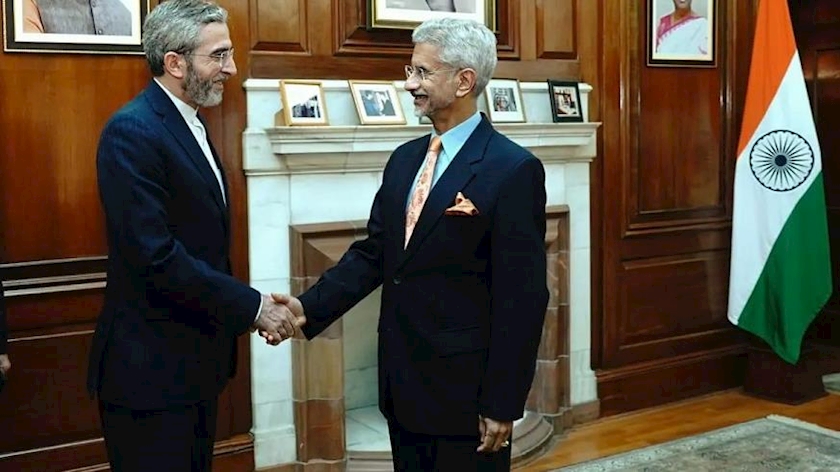Iran and India confer on regional, international developments