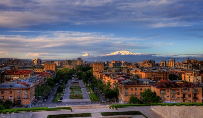 Fitch revises Yerevan City’s outlook