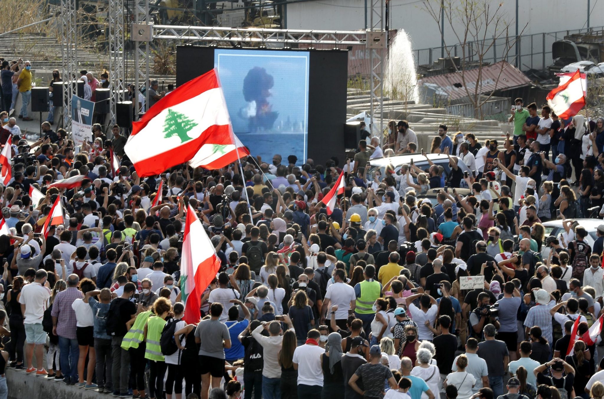 الشرق‌الاوسط: لبنان در آستانه «درگیری‌های داخلی»