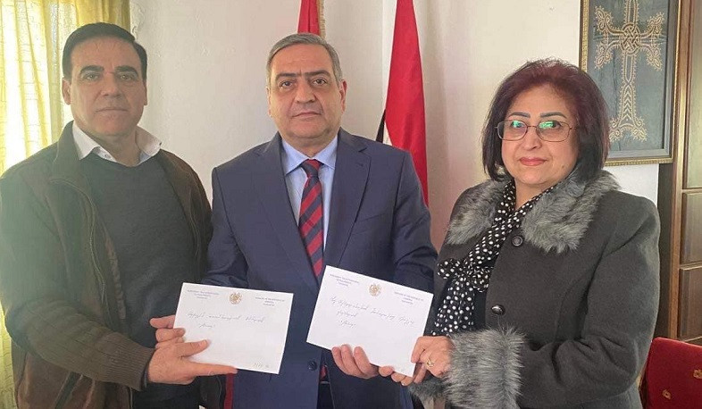 Սիրիայում Հայաստանի դեսպանը դրամական օժանդակություն է փոխանցել Լաթաքիայի և Քեսաբի դպրոցներին