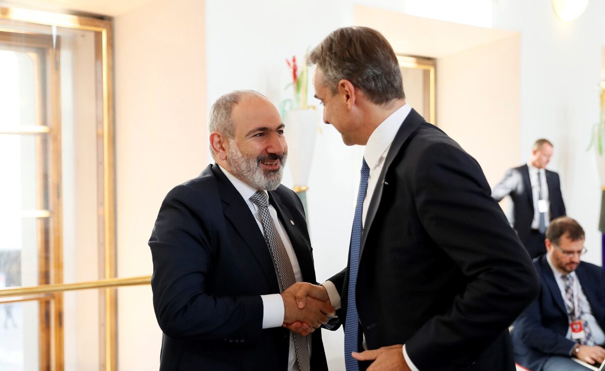 Pashinyan congratulates Prime Minister of the Republic of Greece on National Day