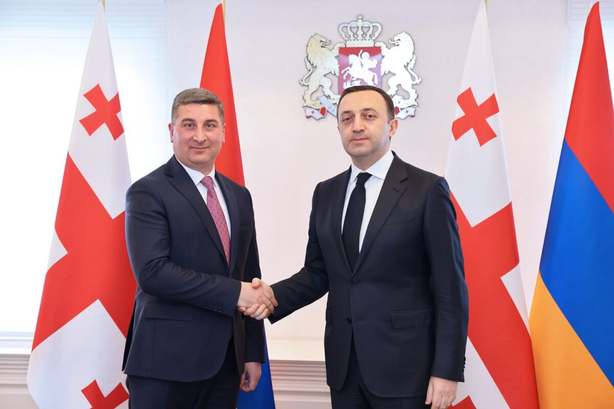 Georgian PM discusses cooperation with Armenian Infrastructure Minister