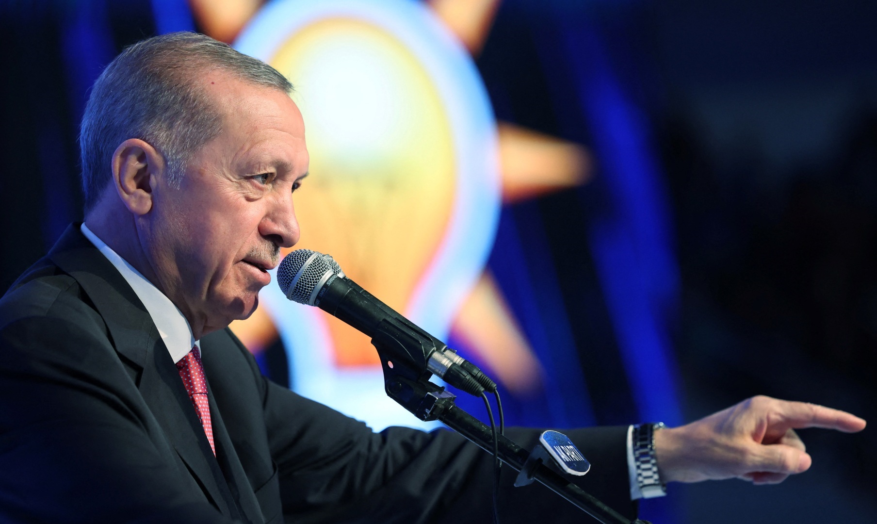 وعده های اقتصادی اردوغان برای فرار از شکست در انتخابات ترکیه