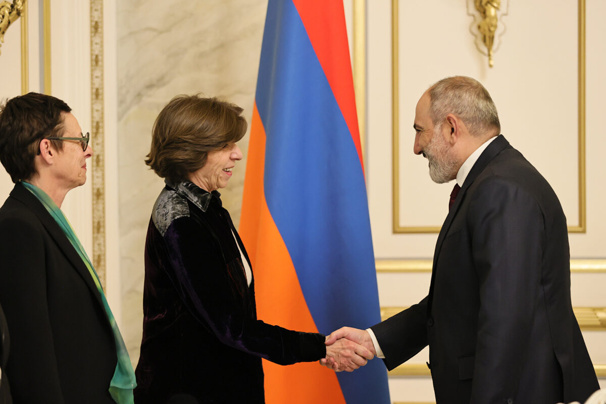 Armenian PM, French FM agree Azerbaijan’s unilateral actions are unacceptable