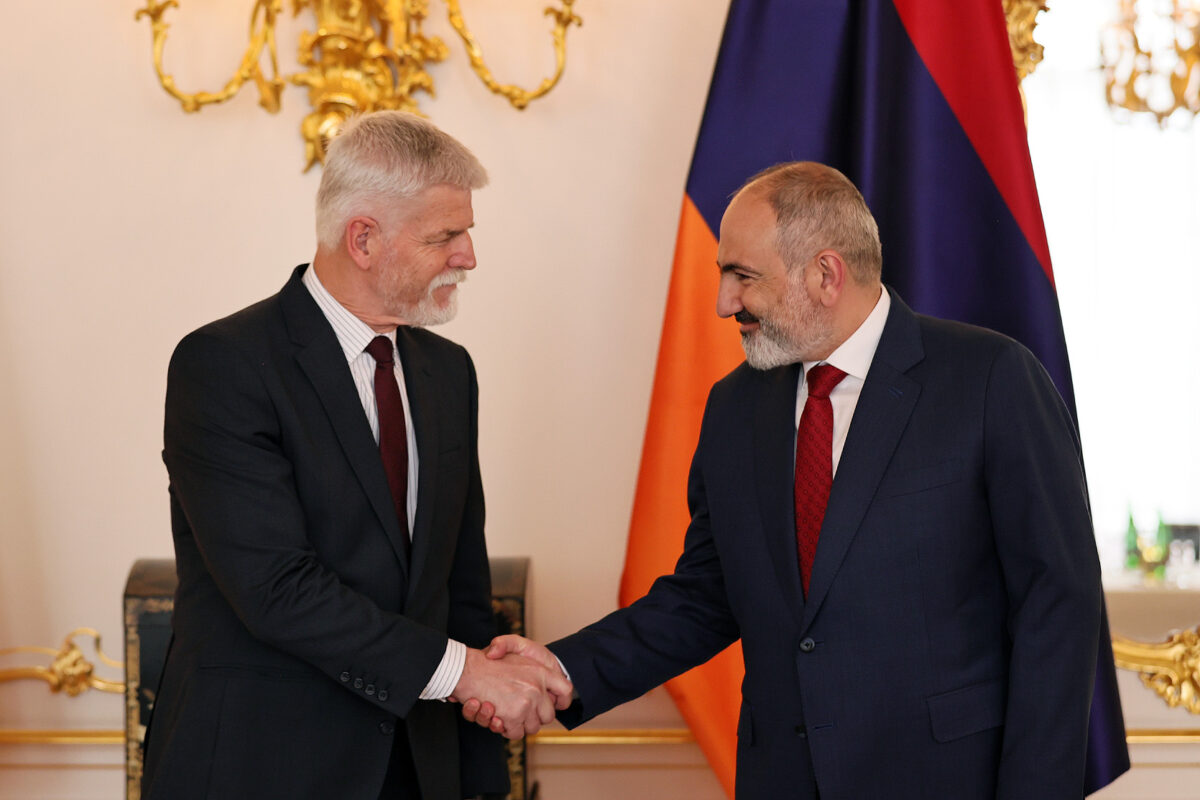 Armenian PM, Czech president discuss bilateral cooperation, regional challenges
