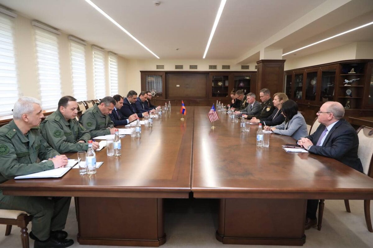 Armenia, US discuss bilateral defense cooperation