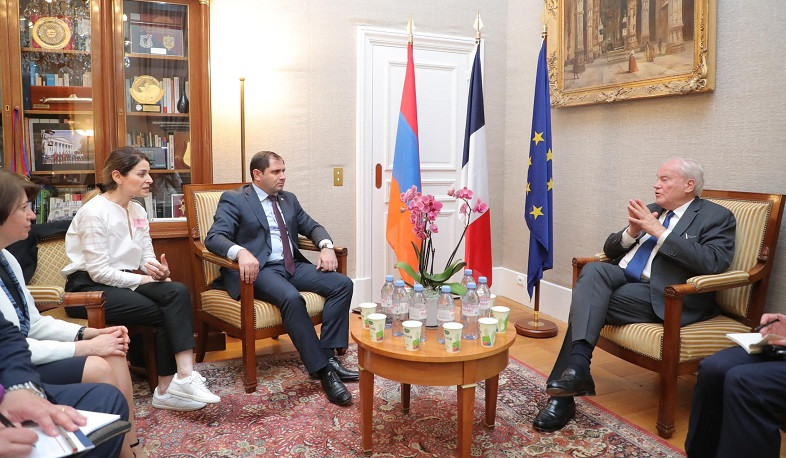 Suren Papikyan and chairman of French Senate Committee discussed  defense cooperation