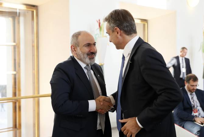 Pashinyan reiterates readiness to host Armenia-Greece-Cyprus summit in Yerevan