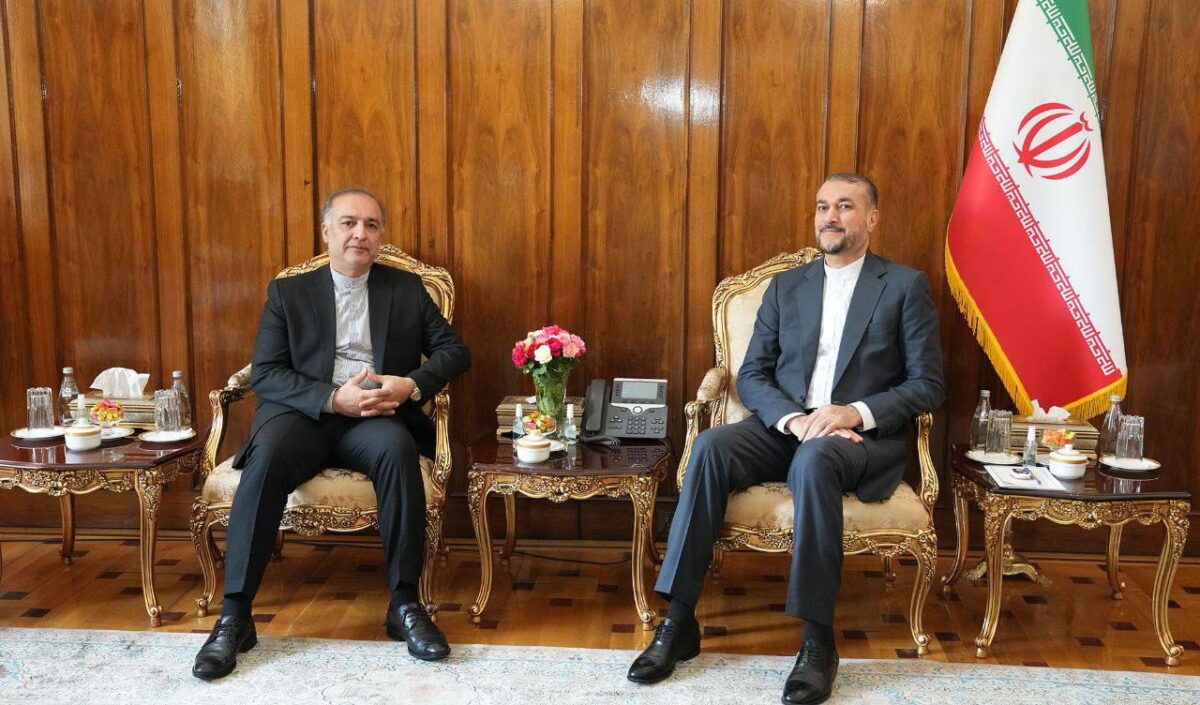 Iran’s new envoy receives final instructions from FM Amirabdollahian before arrival in Armenia