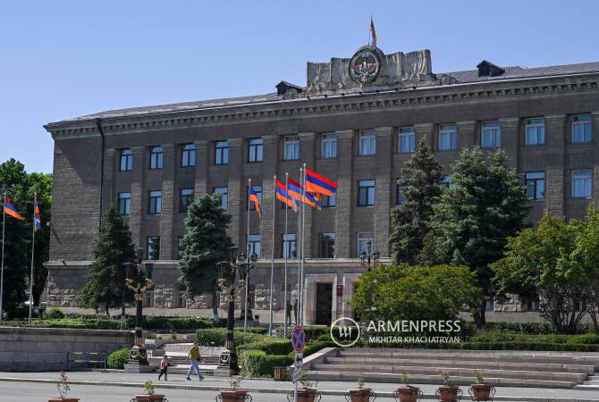 Nagorno-Karabakh Presidential Residence attacked by gunmen, suspects in custody