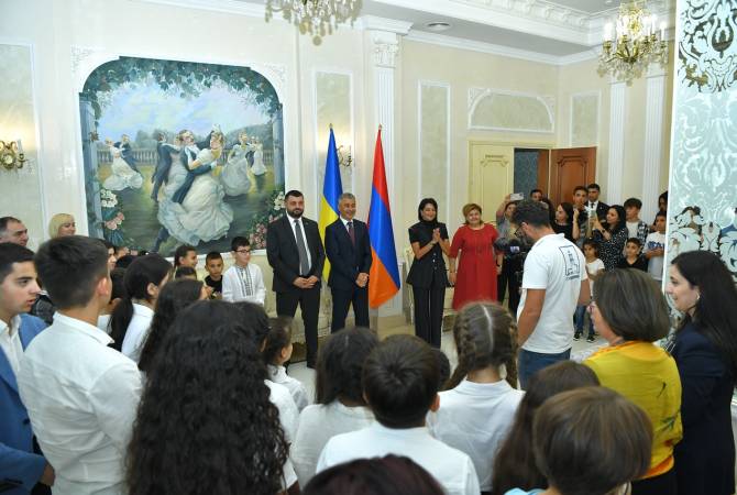 prime,minister,pashinyan's,wife,meets,with,members,the,armenian,community,of,ukraine,in,kyiv , Video - Prime Minister Pashinyan's wife meets with members of the Armenian community of Ukraine in Kyiv