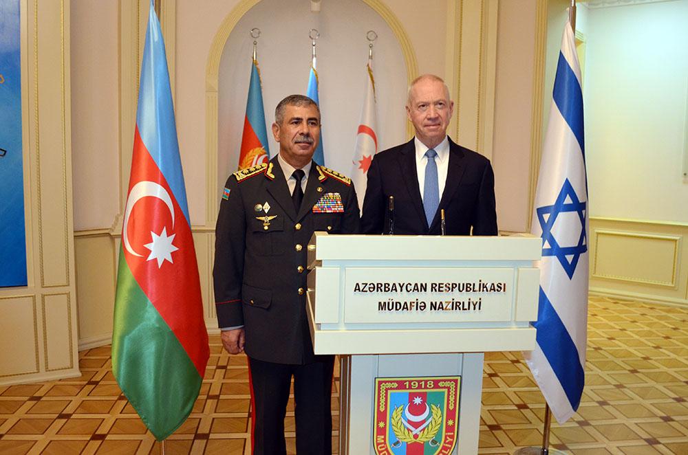 رایزنی وزیر دفاع جمهوری آذربایجان با هیئت رژیم صهیونیستی