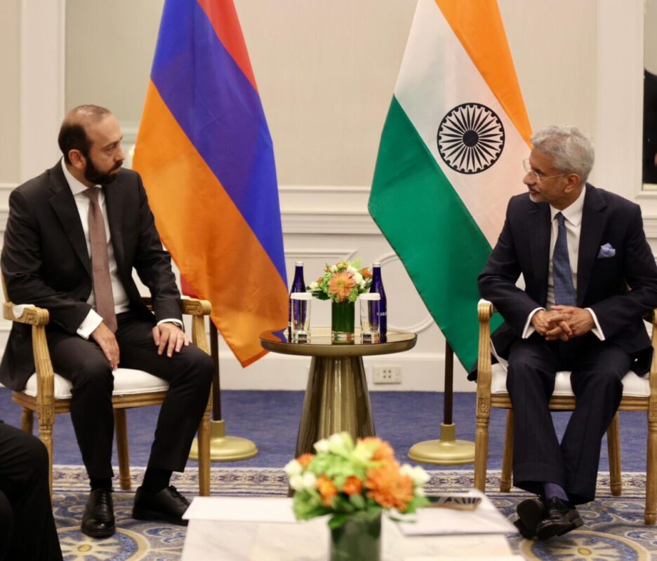 Armenian, Indian FMs discuss Azerbaijani aggression against Nagorno Karabakh