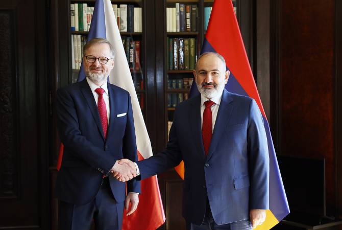 Pashinyan congratulates Czech Prime Minister on National Day
