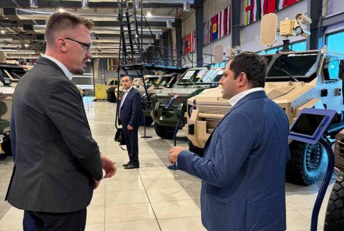 Armenian Defense Minister attends opening ceremony of Dubai Airshow 2023