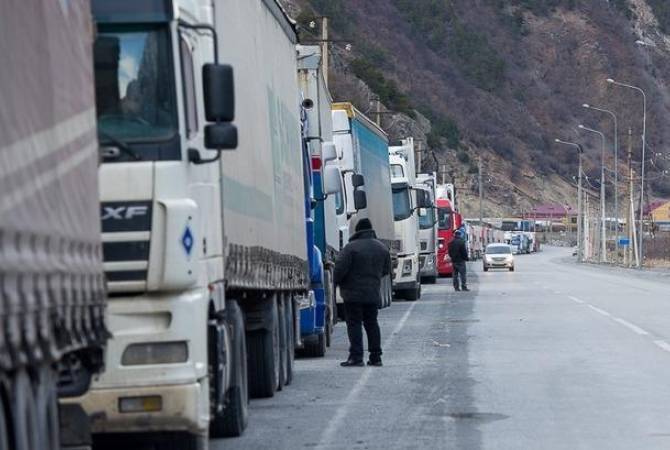 Armenia convenes emergency consultation in EEU after Russia bars freight trucks