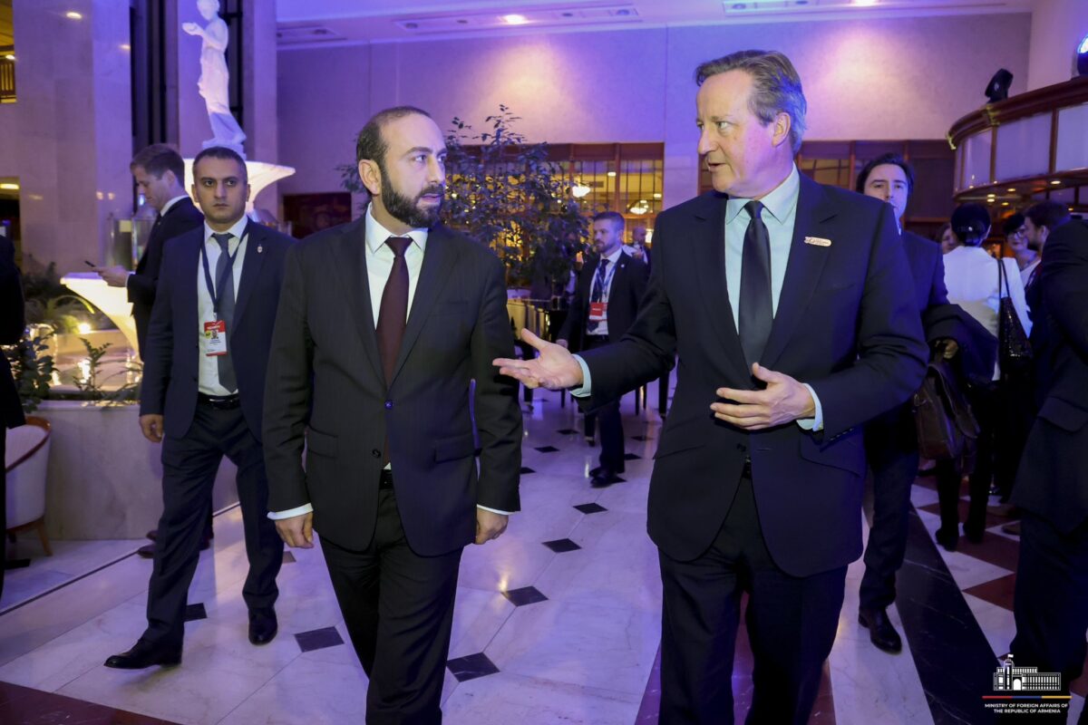 Mirzoyan, Cameron discuss Armenia-UK relations, regional developments
