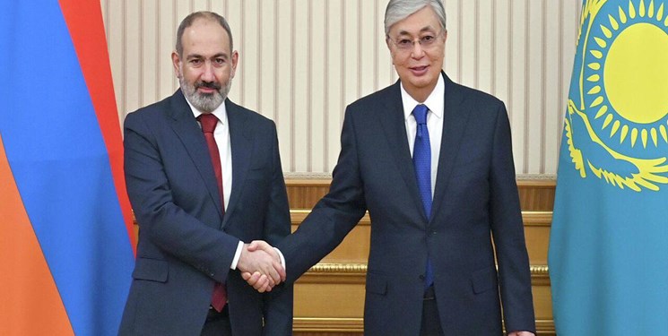 تأکید «تاکایف» و نخست‌وزیر ارمنستان بر توسعه روابط سیاسی و اقتصادی