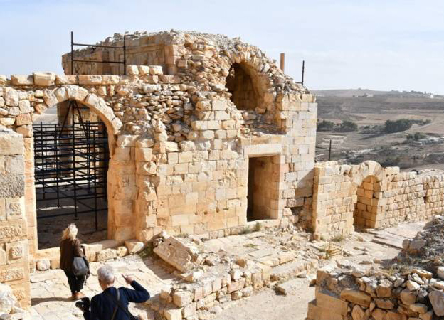 Հնագետը մանրամասներ է ներկայացրել Հորդանանի միջնադարյան ամրոցում գտնված հայերեն արձանագրությունների վերաբերյալ