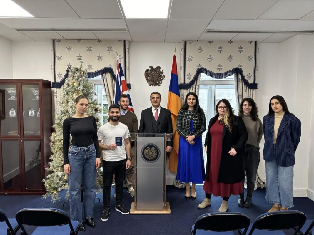 armenian,nationals,sworn,at,the,embassy,in,uk , Armenian nationals sworn in at the Embassy in UK