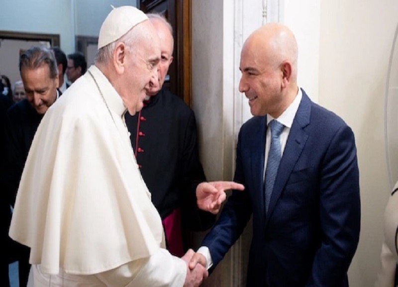 Pope Awards Eric Esrailian with Benemerenti Medal