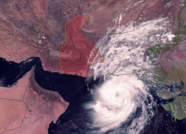 وضعیت طوفان قرمز برای سواحل و بنادر سیستان و بلوچستان، رصد لحظه‌ای طوفان