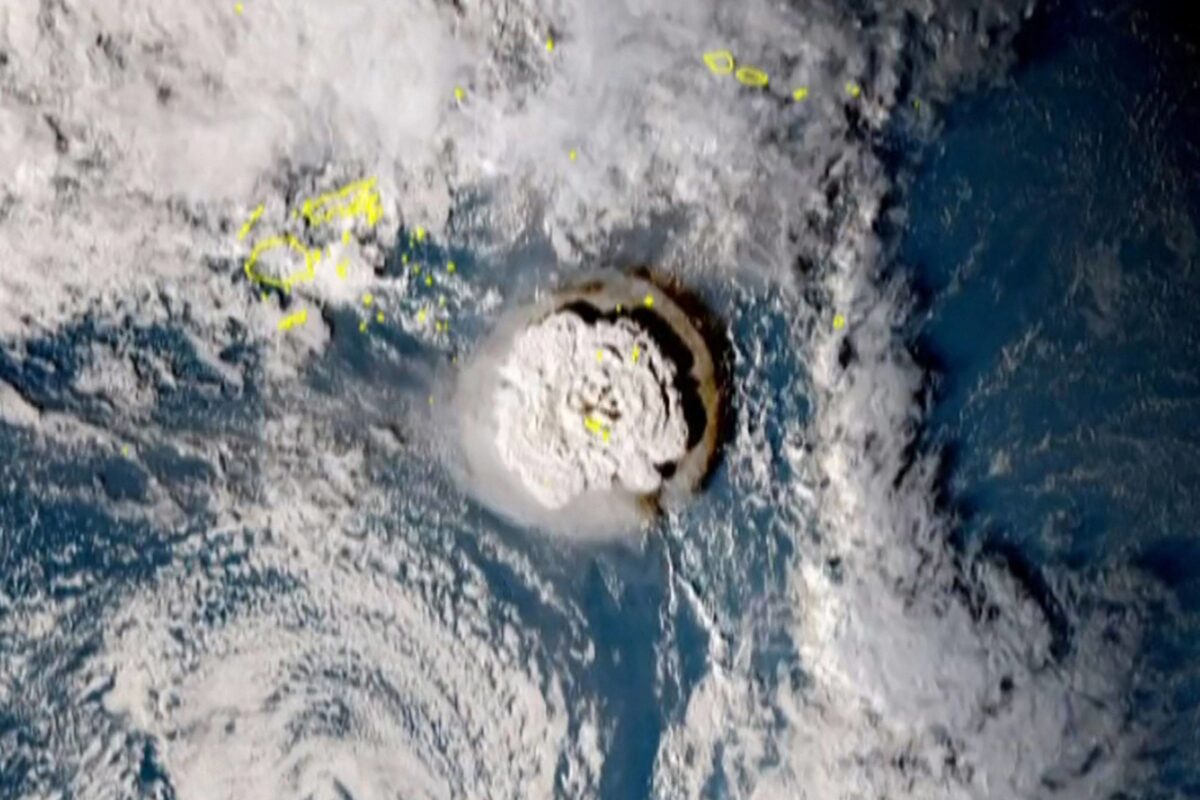 Tsunami hits Tonga after giant volcano eruption
